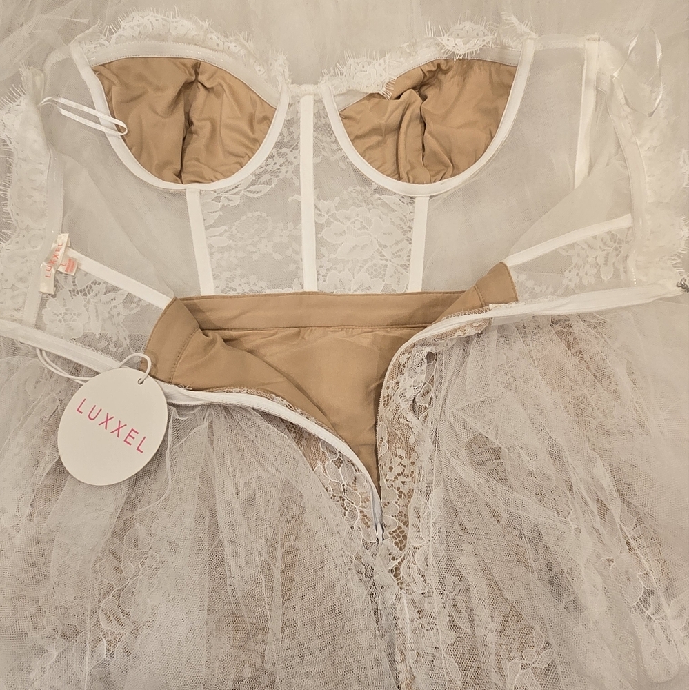 Luxxel Strapless Blush Pink Feather Tulle Gown - Picture 6 of 9
